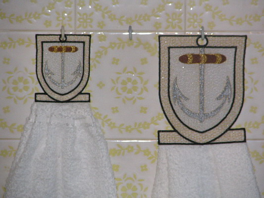 Silver Anchor Towel Toppers