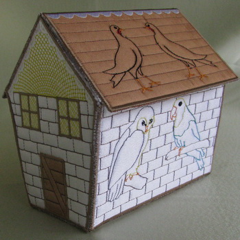 Real 3D Bird House